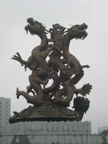 第十名:江西赣州十龙聚龟雕塑
