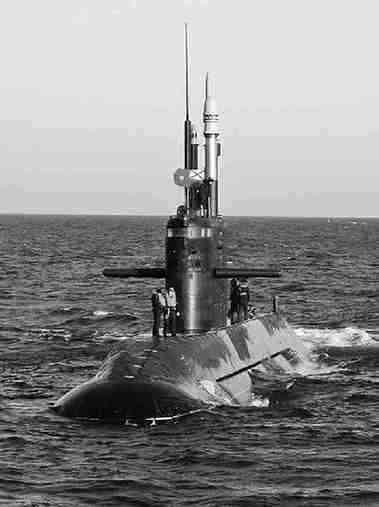 俄报:中国对俄阿穆尔潜艇感兴趣(图)