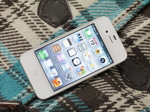 iPhone 4S 白色 正面图