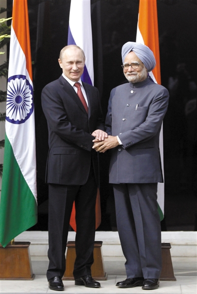 24日，印度新德里，普京会见印度总理辛格，俄媒称两国签署价值29亿美元军购合同。