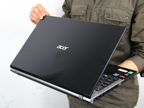 Acer V3