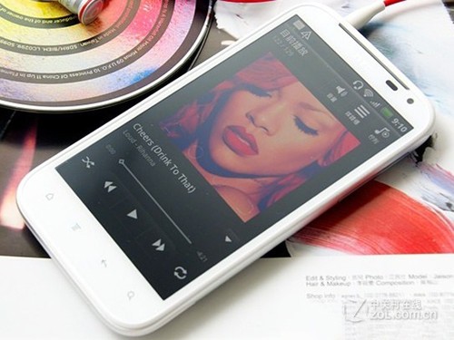 Ʒ HTC Sensation XL 