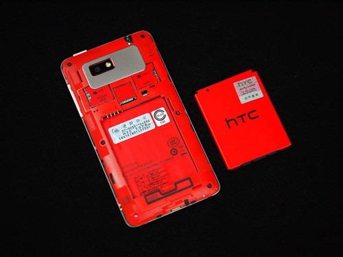 双卡双待时尚新品 HTC T528w送好礼