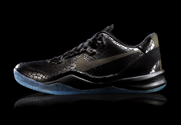 KOBE 8 BLACK