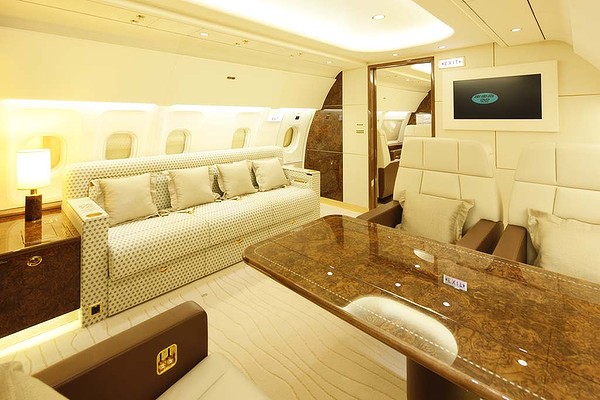 亿万富翁才买得起的私人飞机