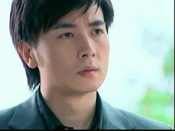 陈龙在《真空爱情记录》里出演男主角,当时他的表演并未给人留下