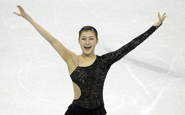 图文:花滑世锦赛女单自由滑 村上完美表演