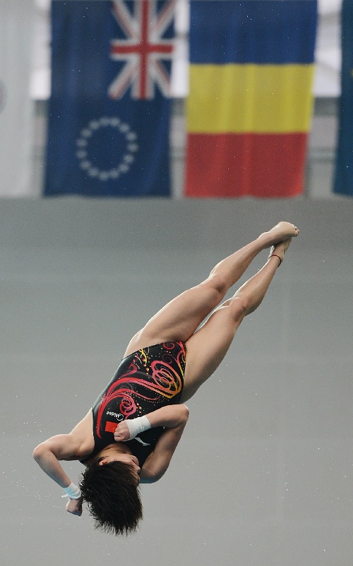 图文:世界跳水系列赛北京站 陈若琳在比赛中