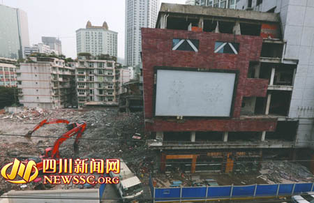 3月初，成都华协影城刚开始拆除。