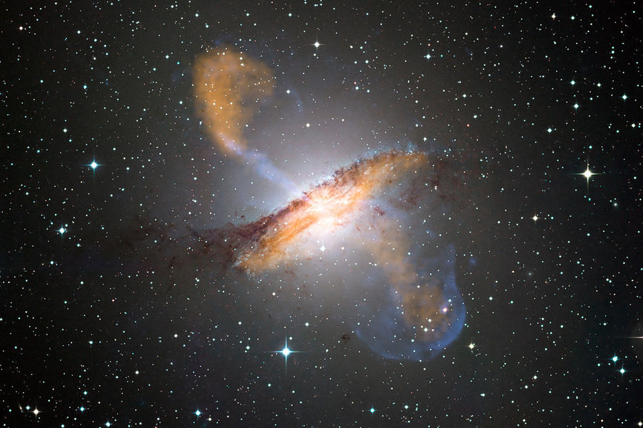 盘点宇宙中十大最奇异黑洞组图