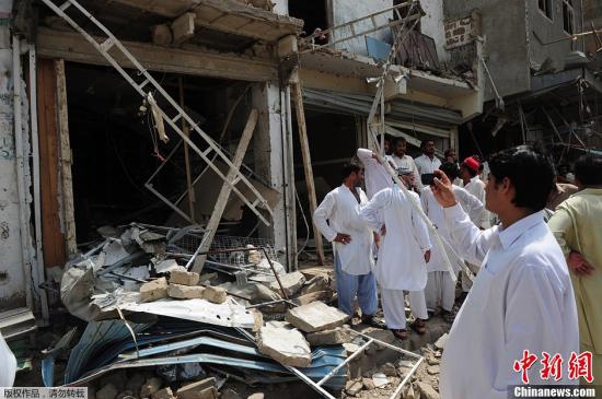 巴基斯坦选举日发生十余起爆炸 伤亡近百人