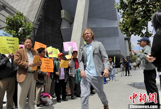 美国旧金山华人集会呼吁国会保留亲属移民配额