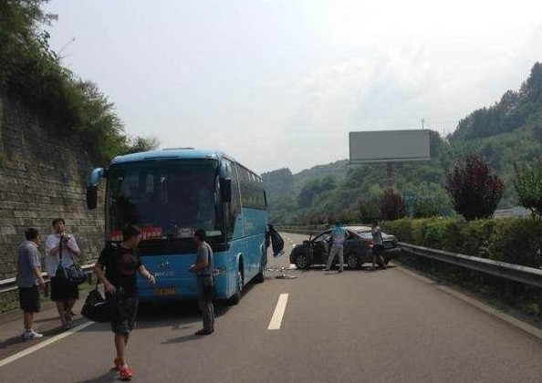 男篮动态 北京时间6月11日,中国国奥男篮今天在从开县到南川图中