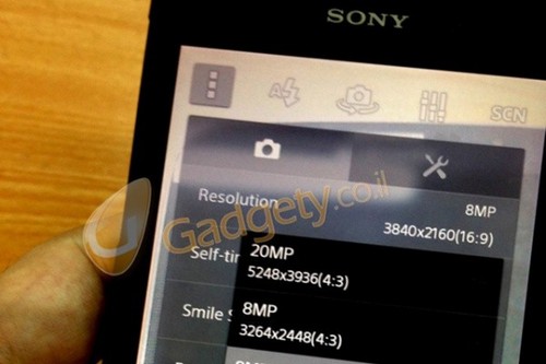 2000 Xperia i1UIع 