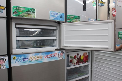 全自动制冰设计 松下三开门冰箱6990元
