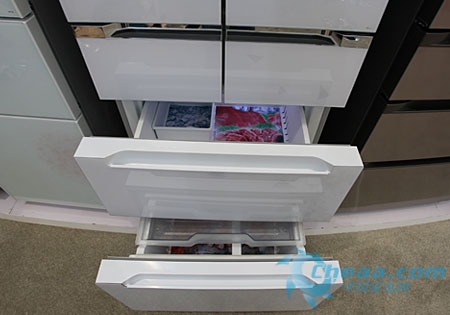 美的BCD-370WGPVA冰箱冷冻室