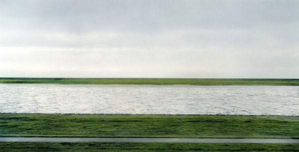 (Ӷ) ӰAndreas Gursky(1999)430Ԫ