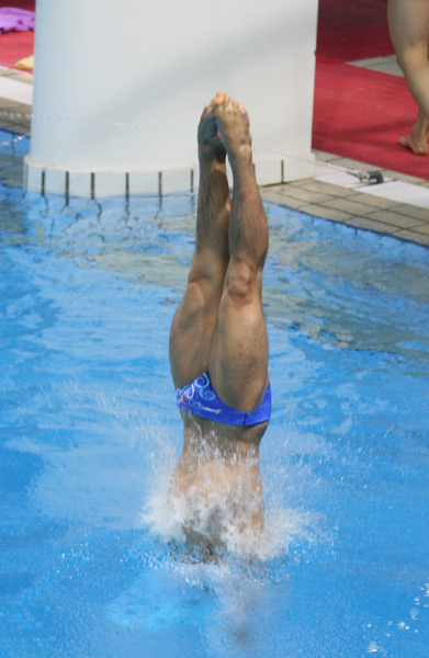 男子跳水10米台图片