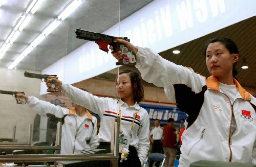 影像链接)(4)射击——陈颖夺得女子25米运动手枪比赛冠军 9月2日,北京