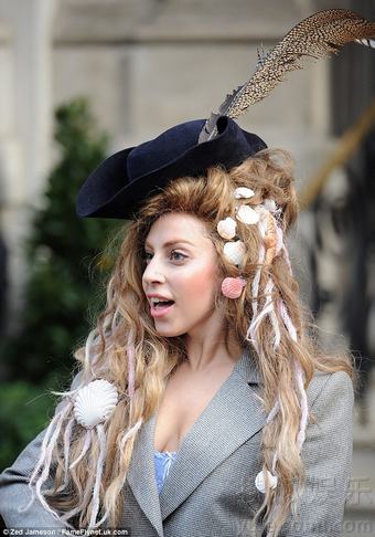 Lady Gaga׶ؽͷ װ˿Ӱ