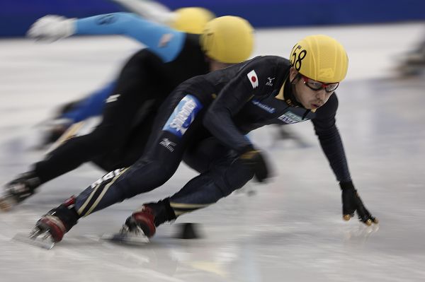 图文短道速滑世界杯中国站日本选手坂下士