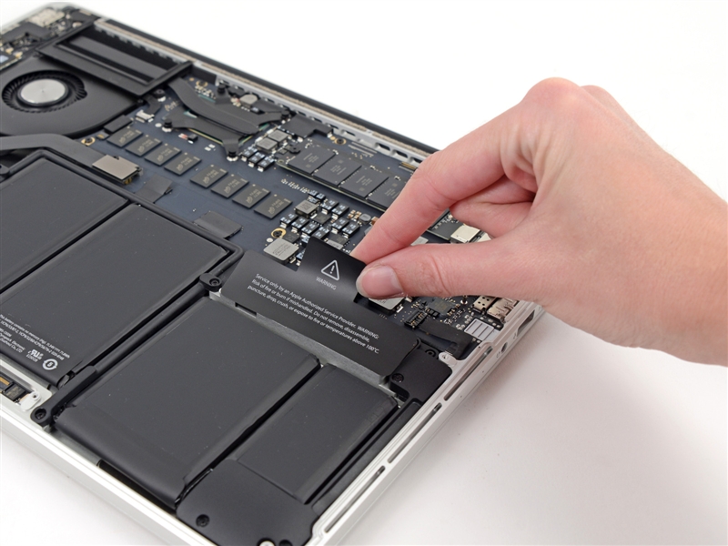 13寸视网膜MacBook Pro超详尽拆解