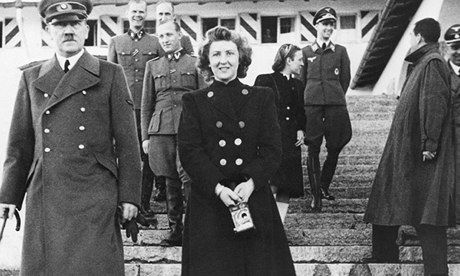 希特勒与妻子爱娃・布劳恩（资料图）
