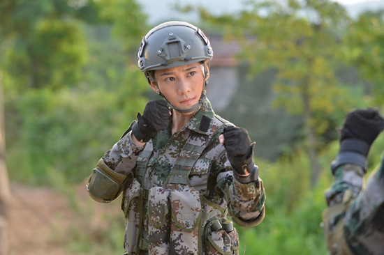 励志,偶像等元素于一身的大型军旅题材电视剧《特种兵之火凤凰》正在