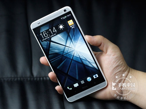 HTC One max正面图片