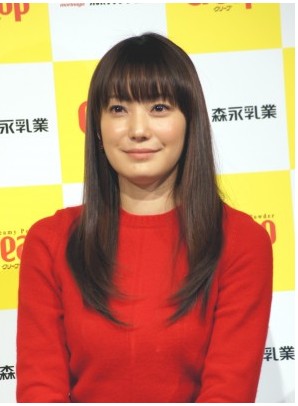 菅野美穂亮相代言 否认与堺雅人办完婚礼