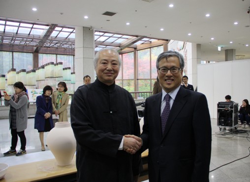 中国禅画大师张大华参加首届"中韩著名艺术家双人展(组图-优优大胆棵