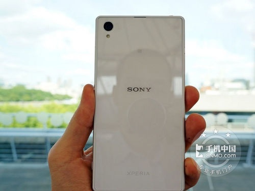 图为:索尼L39h(Xperia Z1)背面