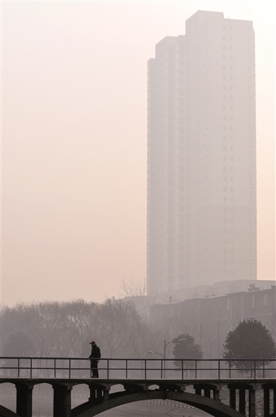 三河雾霾图片