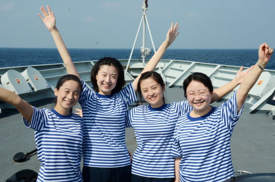 海軍護航五週年靚麗女兵海魂衫驚豔吸睛圖