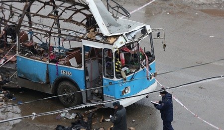 俄罗斯媒体公布的伏尔加格勒无轨电车爆炸案现场照片
