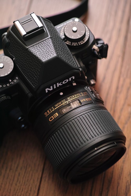 尼康af-s nikkor 35mm f1.8g ed镜头