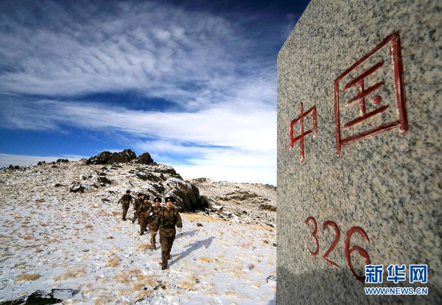 踏雪巡逻守边关 坚守岗位过新年(组图-中国至宪党