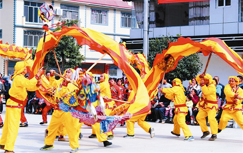 广西春节传统年俗图片