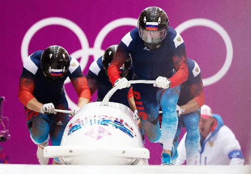 男子四人雪车图片