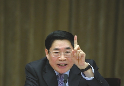重庆市委书记打断代表发言要注意反腐问题