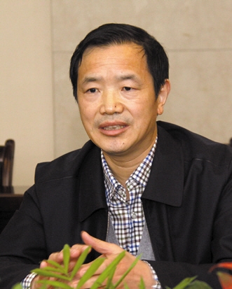 全国人大代表、中国矿业大学副校长缪协兴。