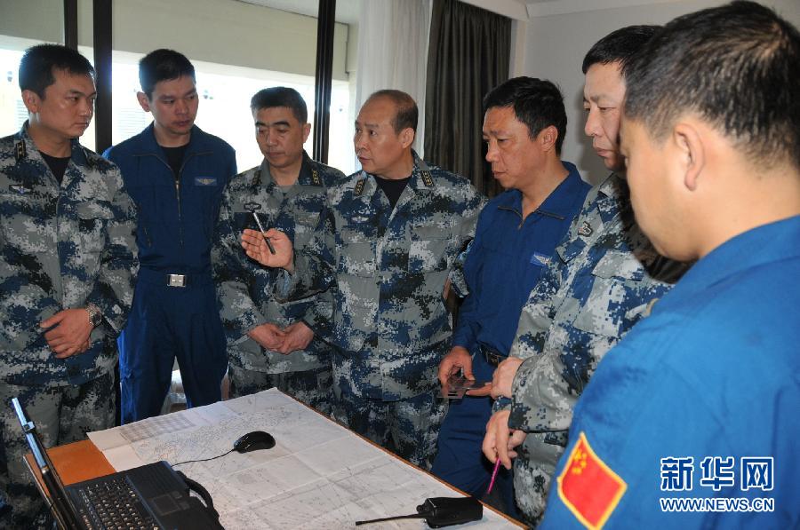 中国空军珀斯方向搜寻任务调整为24日展开(图)