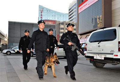 北京组织2200名民兵巡逻6大火车站