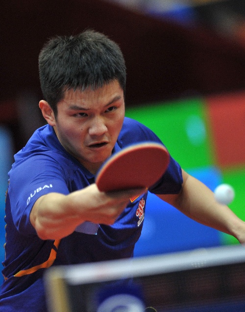 图文2014中国乒乓球公开赛樊振东对反手