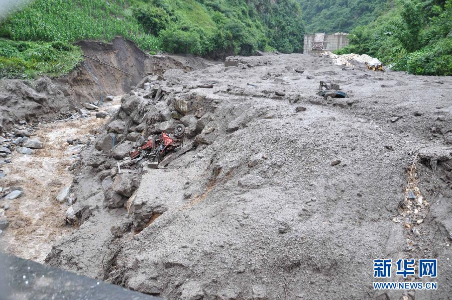 雲南福貢泥石流災害已致17人失蹤(高清組圖)-搜狐滾動