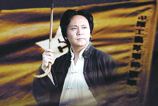 富豪身家38亿痴迷扮演毛泽东 为圆儿时“英雄梦”