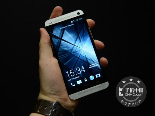 HTC One   4888 