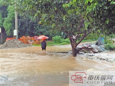 18日,永川不少地方天降暴雨.記者 鄧鑫 攝