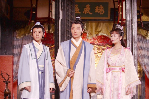 正在江苏卫视,贵州卫视热播的古装神话剧《剑侠》,取材八仙传说的