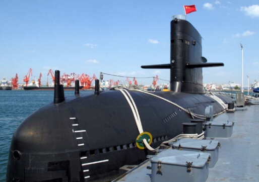 中国潜艇停靠斯里兰卡补给